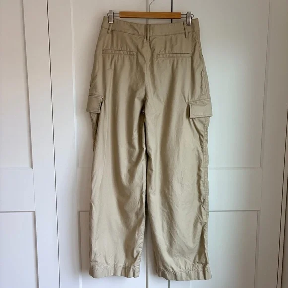 Banana Republic Beige High Rise Wide Leg Cargo Pants | 8 - Picture 4 of 6